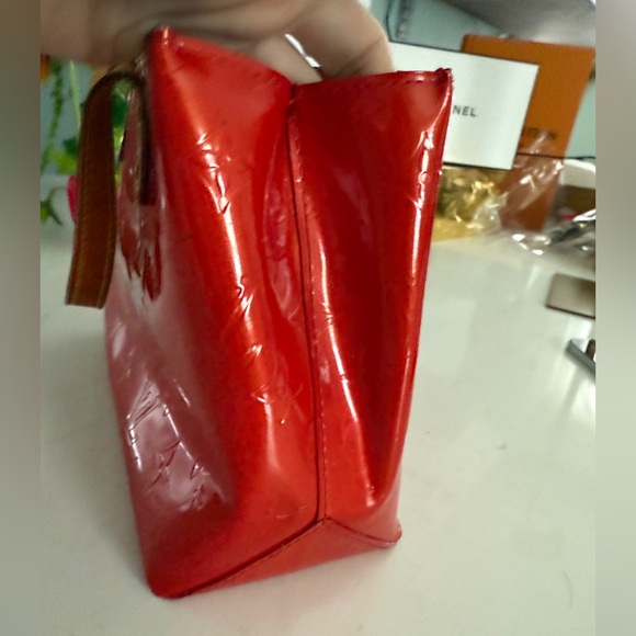 LOUIS VUITTON Monogram Vernis Reade PM Hand Bag Red - Picture 11 of 13